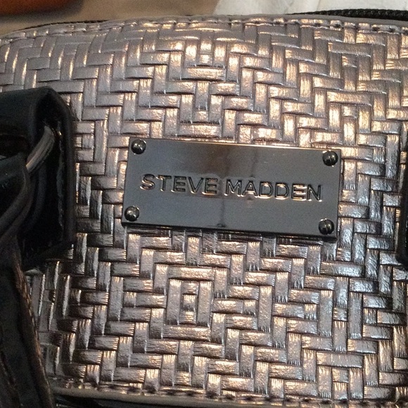 Purses - Picture 10 of 14